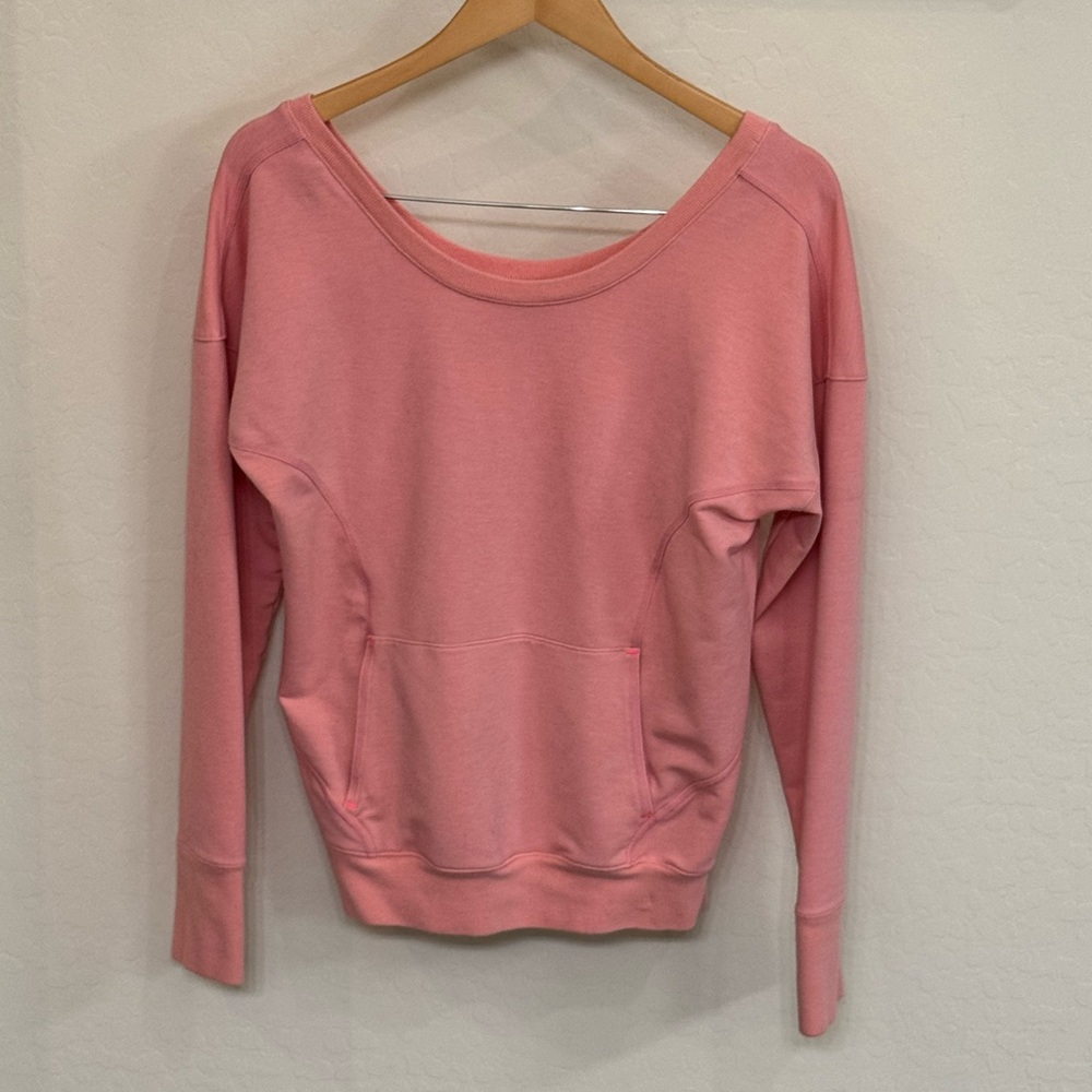Athleta Seasoft Scoop Neck Sweatshirt Pink Size Medium Pullover Pockets Cozy